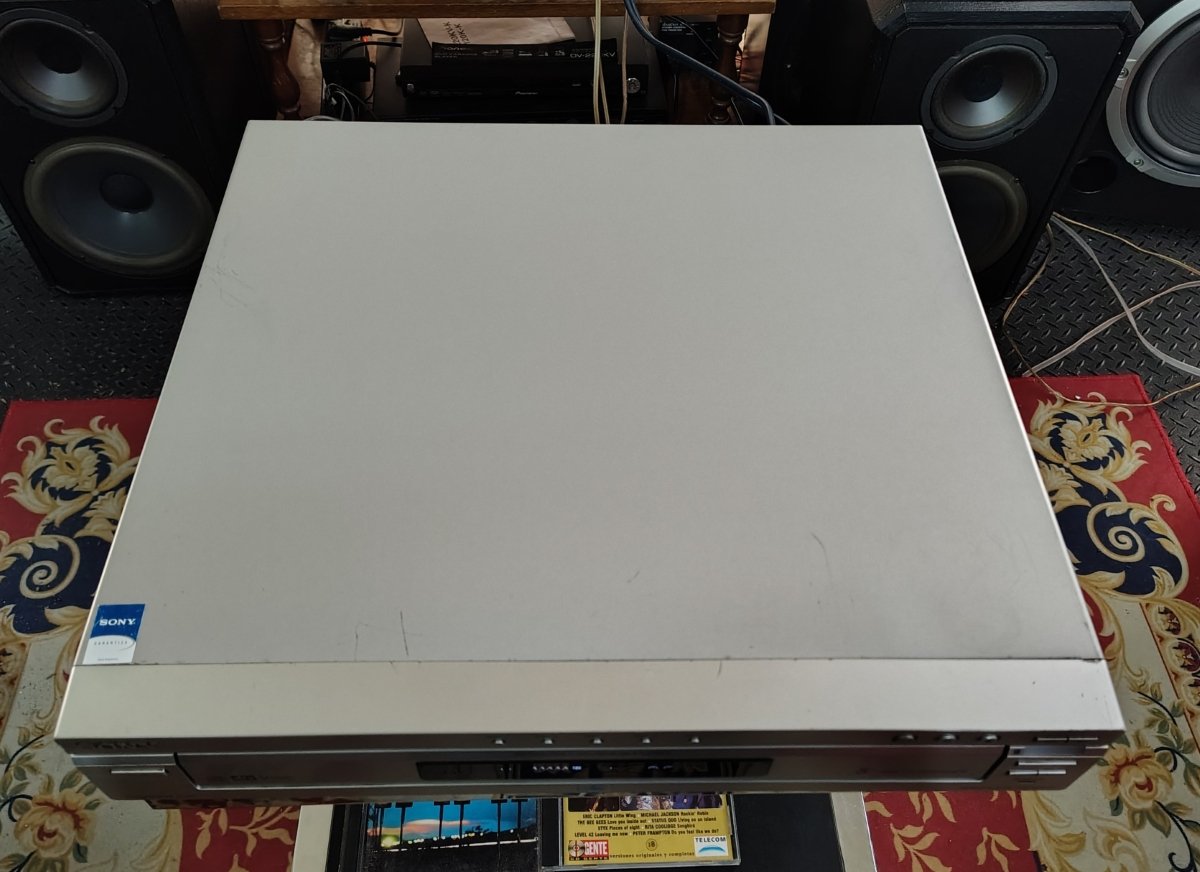 sony-dvpnc675p